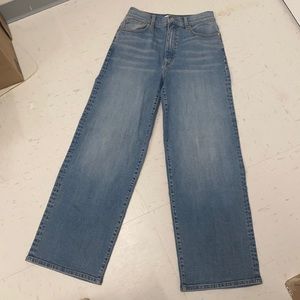 Mom / boyfriend wide leg jeans